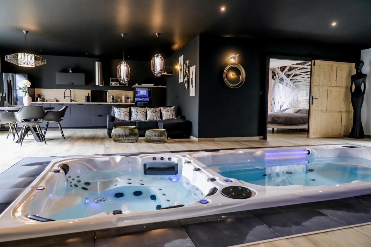 Holiday home Au Domaine Des Anges Avec Jacuzzi Privatif Dans La *