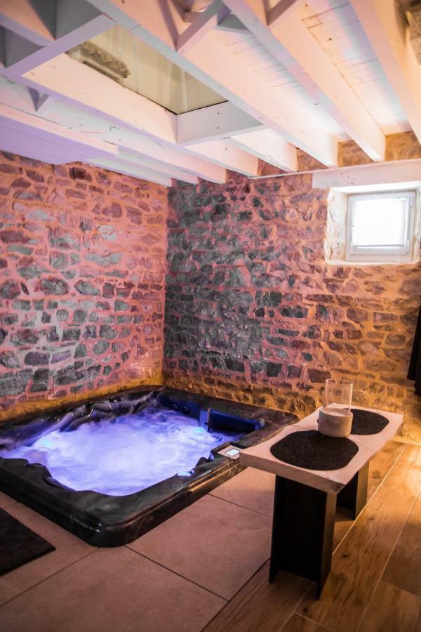 Au Domaine Des Anges Avec Jacuzzi Privatif Dans La Holiday home Bain-de-Bretagne